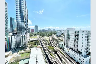 79 SW 12th St #2402-S, Miami, FL 33130 - Photo 11