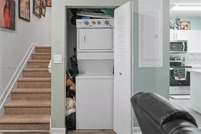 396 NW 12th Pl, Florida City, FL 33034 - Photo 3