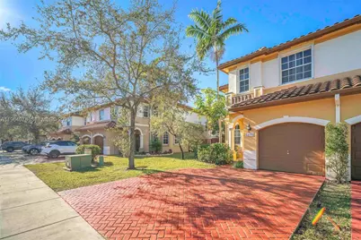 14092 SW 51st Ct, Miramar, FL 33027 - Photo 3