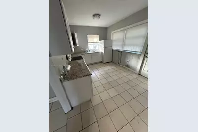 21 NW 60th St, Miami, FL 33127 - Photo 19