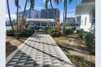 1913 S Ocean Dr #423, Hallandale Beach, FL 33009 - Photo 15