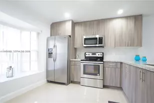 610 NW 108th Terrace, Pembroke Pines, FL 33026 - Photo 1