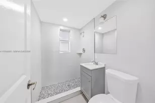 1150 NW 1st Pl, Miami, FL 33136 - Photo 7