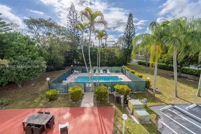 3910 Crystal Lake Dr #401, Deerfield Beach, FL 33064 - Photo 43