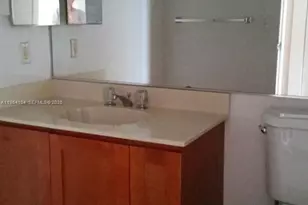 7601 E Treasure Dr, North Bay Village, FL 33141 - Photo 23