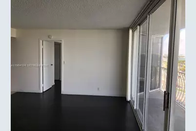 7601 E Treasure Dr #915, North Bay Village, FL 33141 - Photo 9