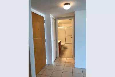 7601 E Treasure Dr #915, North Bay Village, FL 33141 - Photo 15