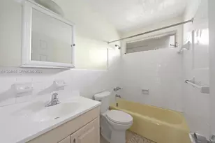 8885 NE 8th Ct, Miami, FL 33138 - Photo 7