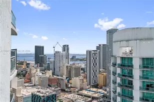 90 SW 3rd St, Miami, FL 33130 - Photo 27