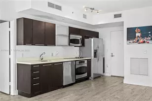 90 SW 3rd St, Miami, FL 33130 - Photo 7