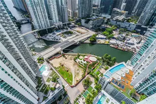 90 SW 3rd St, Miami, FL 33130 - Photo 35