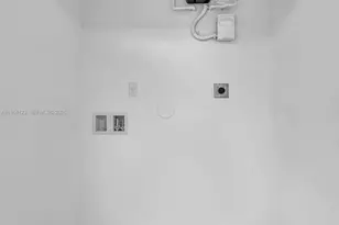 1836 NW 63rd St, Miami, FL 33147 - Photo 23