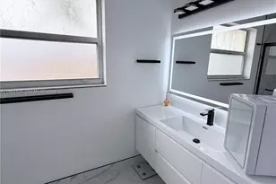 15102 NW 7th Ct, Pembroke Pines, FL 33028 - Photo 31