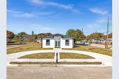 803 20th N St, Fort Pierce, FL 34950 - Photo 1