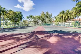8040 N Sunrise Lakes Dr, Sunrise, FL 33322 - Photo 25