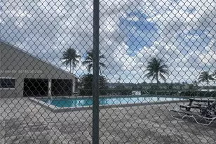 805 N Franklin Ave, Homestead, FL 33034 - Photo 1