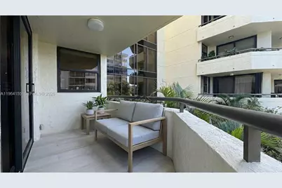 170 Ocean Lane Dr #403, Key Biscayne, FL 33149 - Photo 19