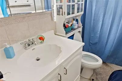 121 SW 28th Ter #N/A, Fort Lauderdale, FL 33312 - Photo 7