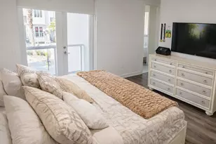 10464 NW 66th St, Doral, FL 33178 - Photo 15