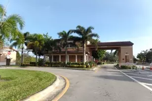 819 SW 147th Ave, Pembroke Pines, FL 33027 - Photo 15