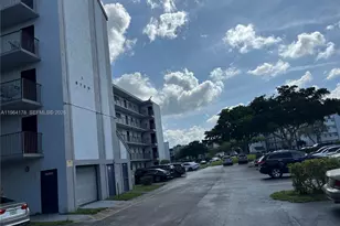 8730 N Sherman Cir, Miramar, FL 33025 - Photo 25