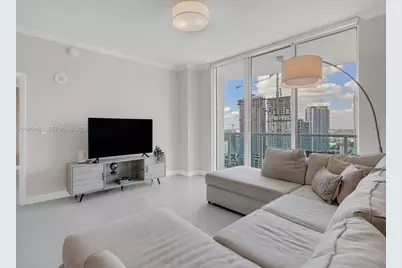 31 SE 5th St #3419, Miami, FL 33131 - Photo 9