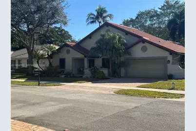 3160 Peachtree Circle, Davie, FL 33328 - Photo 1