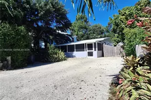 27 Pompano Ave, Key Largo, FL 33037 - Photo 1