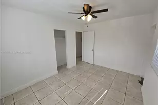 535 NW 7th St, Miami, FL 33136 - Photo 17