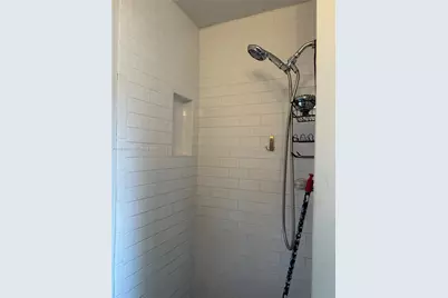 991 E 47th St, Hialeah, FL 33013 - Photo 45