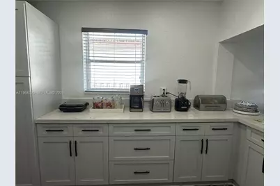 991 E 47th St, Hialeah, FL 33013 - Photo 31