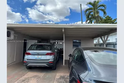991 E 47th St, Hialeah, FL 33013 - Photo 9