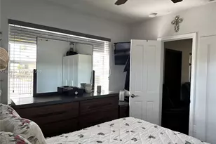 991 E 47th St, Hialeah, FL 33013 - Photo 13