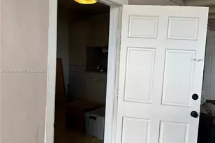 991 E 47th St, Hialeah, FL 33013 - Photo 51