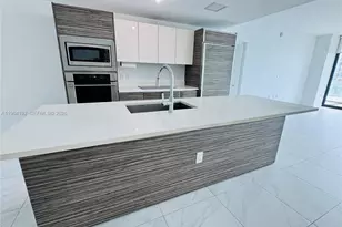 460 NE 28th St, Miami, FL 33137 - Photo 3