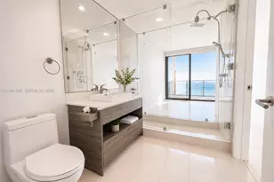 460 NE 28th St, Miami, FL 33137 - Photo 9