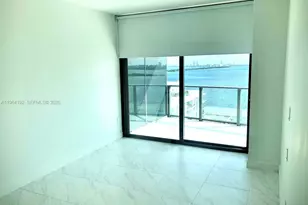 460 NE 28th St, Miami, FL 33137 - Photo 3