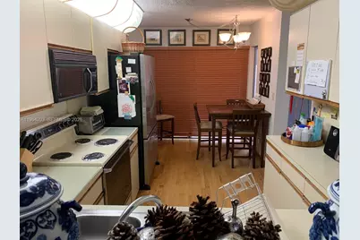 3340 Torremolinos Ave #A-40, Doral, FL 33178 - Photo 5