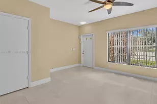 60 Key W Ct, Weston, FL 33326 - Photo 9