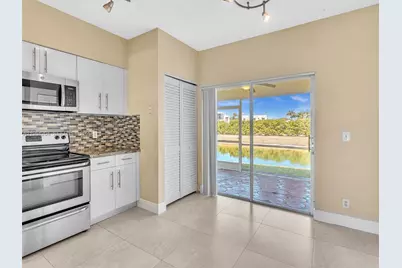 60 Key West Ct #60, Weston, FL 33326 - Photo 5