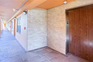 571 SW 141st Ave, Pembroke Pines, FL 33027 - Photo 25