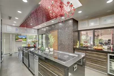 913 Diplomat Pkwy, Hallandale Beach, FL 33009 - Photo 5