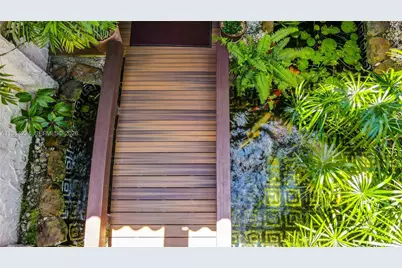 913 Diplomat Pkwy, Hallandale Beach, FL 33009 - Photo 19