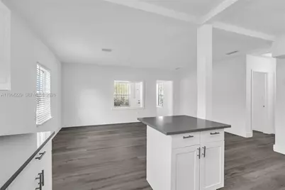 1176 NW 48th St, Miami, FL 33127 - Photo 17