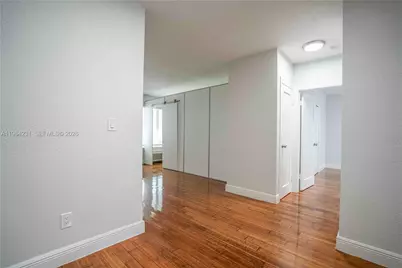 7325 Carlyle Ave #10, Miami Beach, FL 33141 - Photo 9