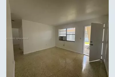 644 SW 10th St #2, Miami, FL 33130 - Photo 9