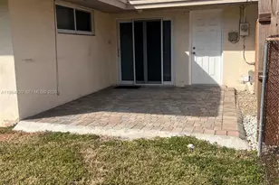 5782 SW 61st St, Miami, FL 33143 - Photo 7