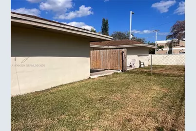 5782 SW 61st St #5782, Miami, FL 33143 - Photo 3