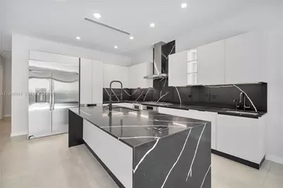2962 W Trade Ave, Coconut Grove, FL 33133 - Photo 15