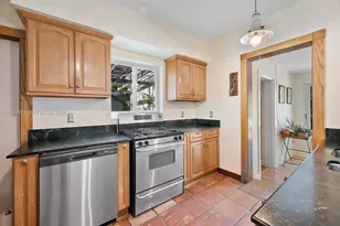 761 NE 95th St, Miami Shores, FL 33138 - Photo 25